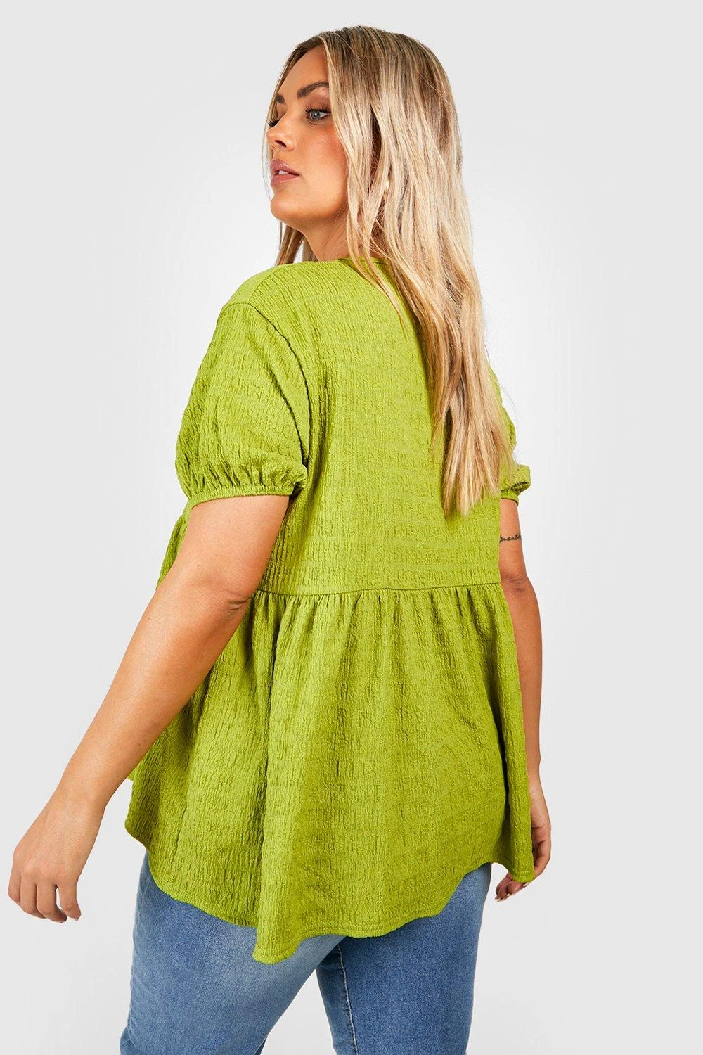 Plus Kurzärmliges Strukturiertes Kitteloberteil 4 Plus Kurzärmliges Strukturiertes Kitteloberteil – Bild 2