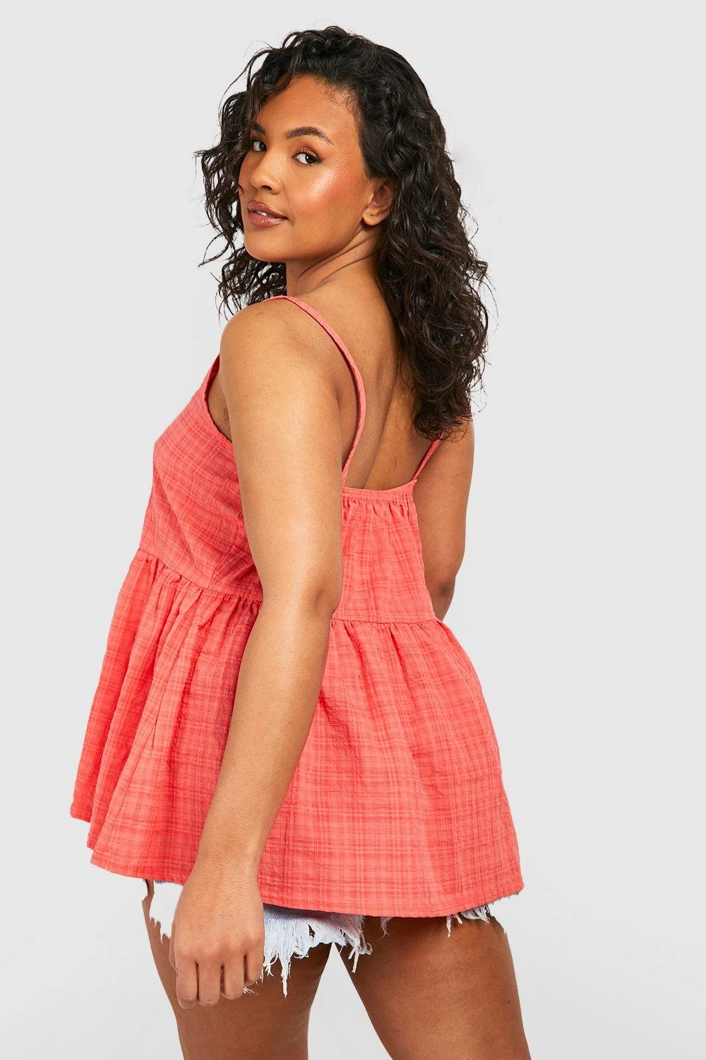 Plus Gingham Trägertop Mit Geradem Ausschnitt 4 Plus Gingham Trägertop Mit Geradem Ausschnitt – Bild 2