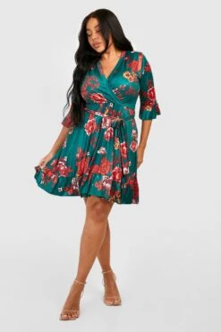 Plus Florales Wickel-Skaterkleid Mit Gürtel