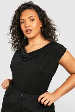 Plus Body Mit Wasserfallausschnitt