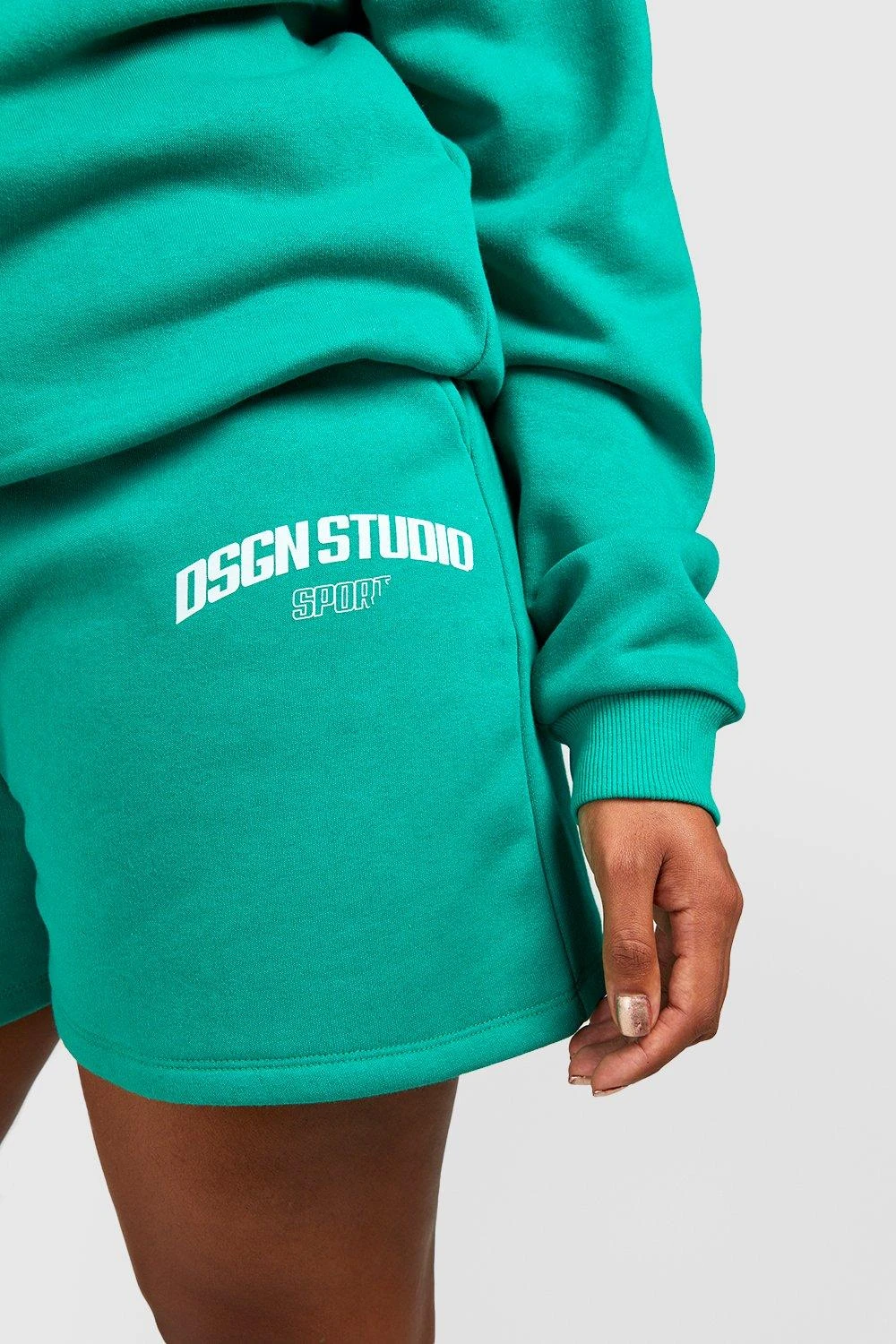 Plus Kurzer Trainingsanzug Mit Dsgn Print 6 Plus Kurzer Trainingsanzug Mit Dsgn Print – Bild 4