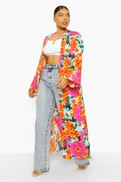 Plus Floraler Maxi-Kimono