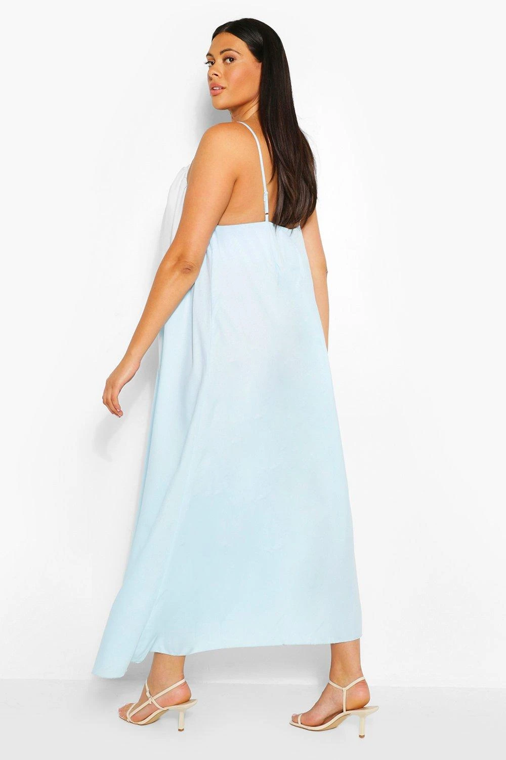 Plus Cut-Out Maxikleid 4 Plus Cut-Out Maxikleid – Bild 2